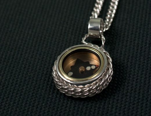Rope in Silver Compass Pendant Rope in Silver Compass Pendant