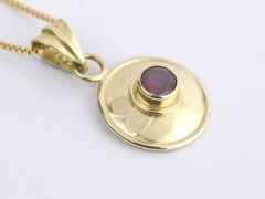 Garnet Gold Lentille Necklace