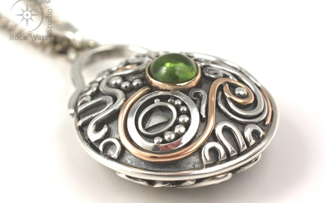 Peridot Silver Compass Pendant