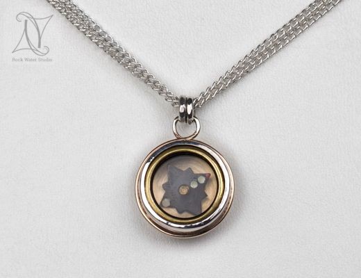 Silver and Gold Compass Pendant (g338a)