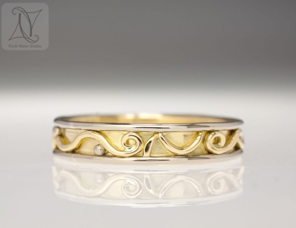 Handmade Wedding Ring in Gold (g489)