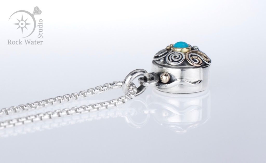 Working Silver Compass with Turquoise (g496)