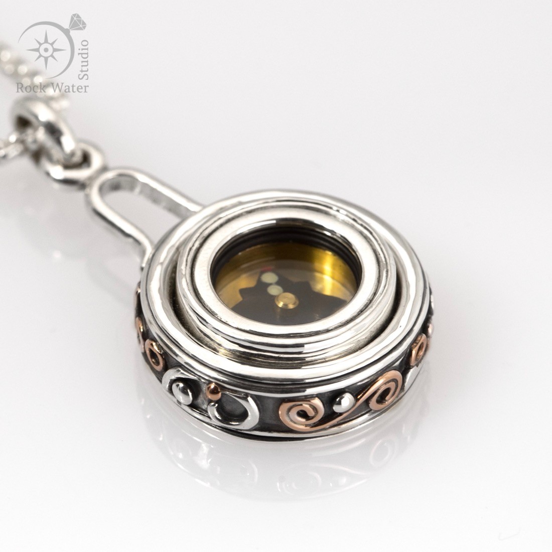 Intuition Compass Pendant (g512)