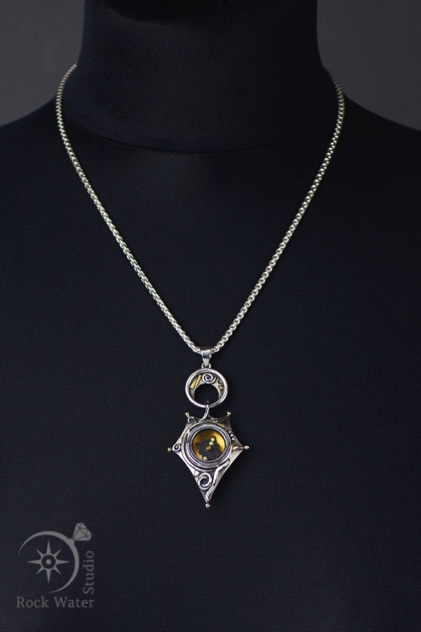 star talisman compass necklace on 18 inch silver chain