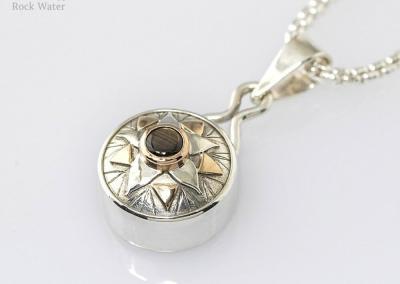 Handmade Silver Compass Pendant Gift (G562)