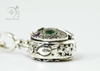 Handmade LadyBug Compass Gift for Girlfriend (G581)