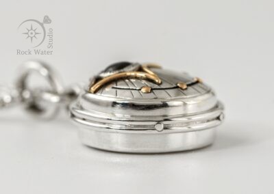 Compass Necklace Wedding Anniversary Gift with Star Sapphire (G601)