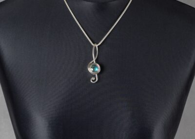 Silver Treble Clef Compass pendant with labradorite (G510)